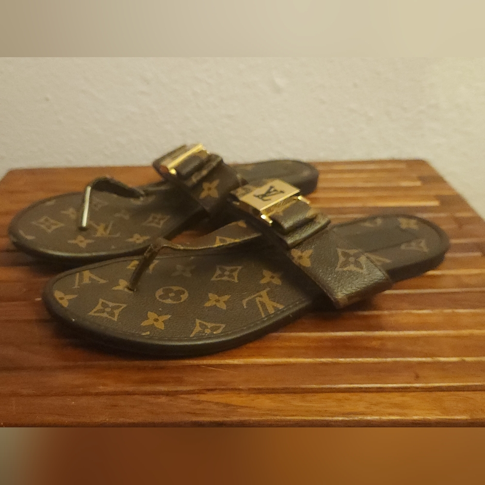 Louis Vuitton Brown Monogram Leather Strap - Picture 3 of 10